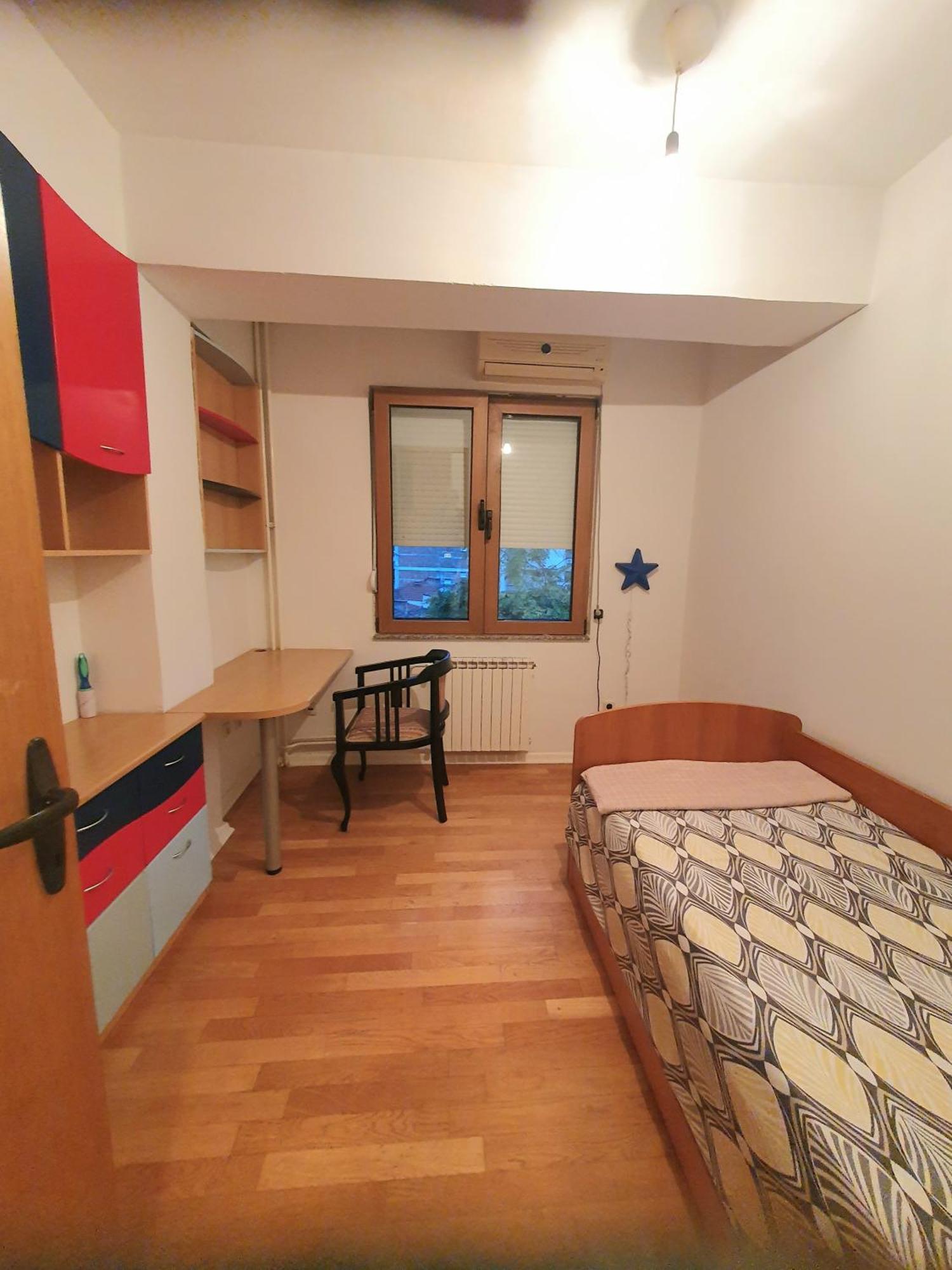 3 Bedroom Home With Parking Garage In The Heart Of 斯科普里 外观 照片
