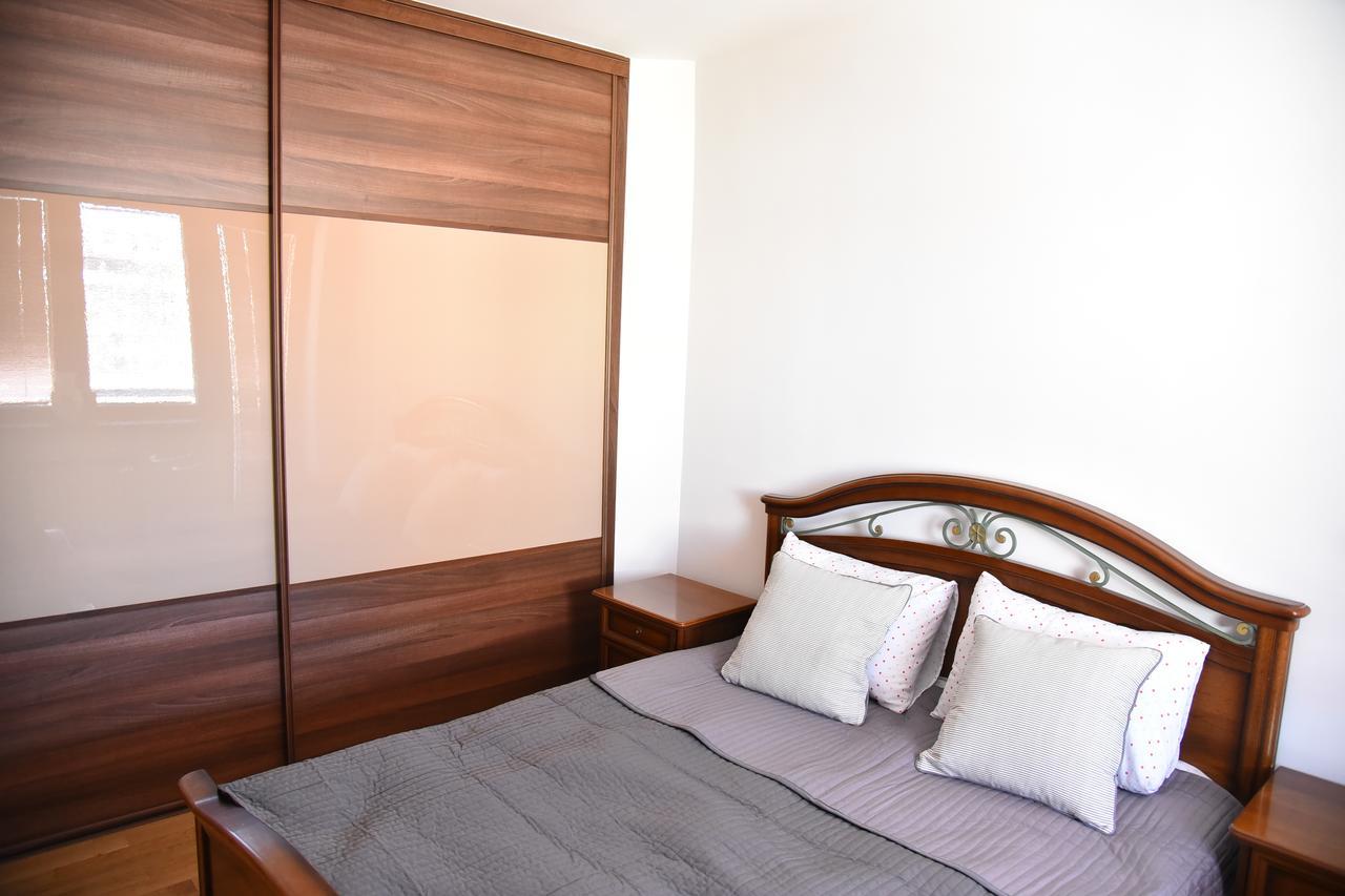 3 Bedroom Home With Parking Garage In The Heart Of 斯科普里 外观 照片
