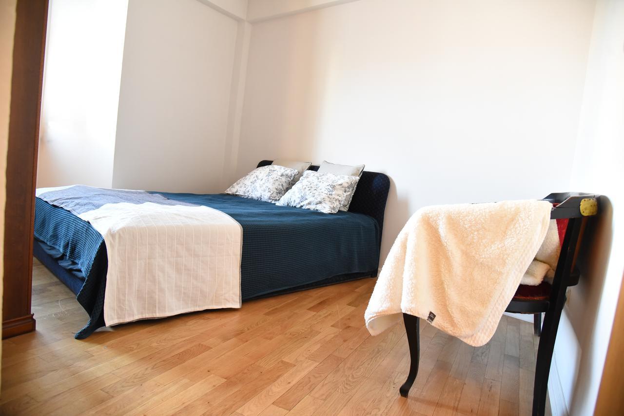3 Bedroom Home With Parking Garage In The Heart Of 斯科普里 外观 照片